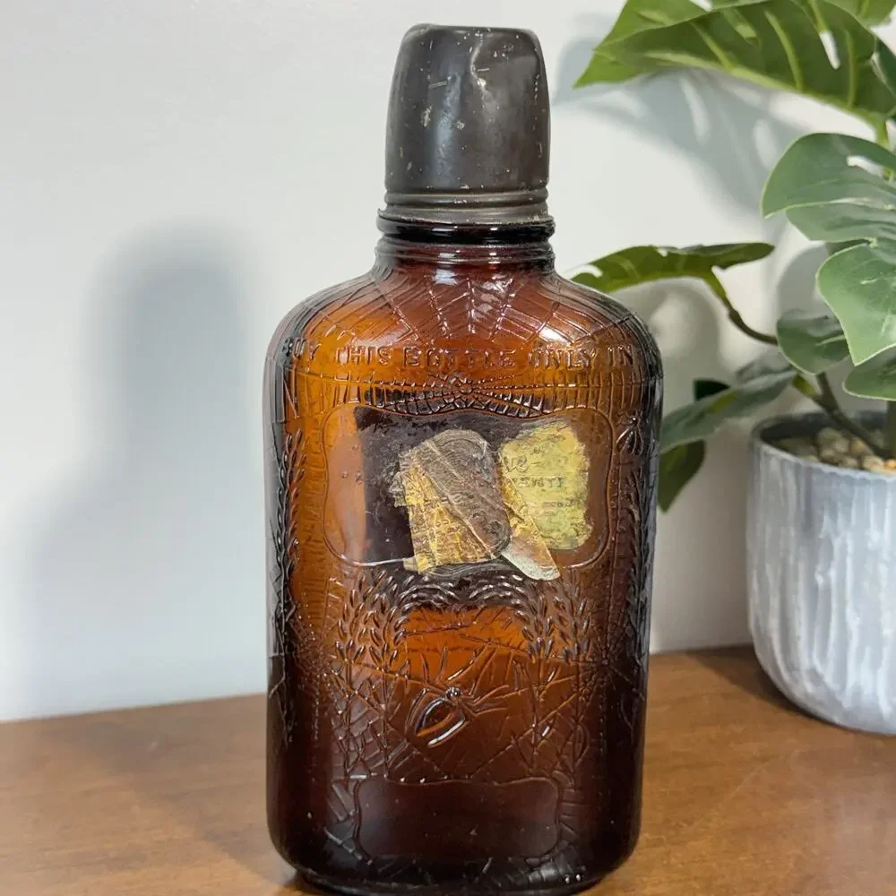 Vintage 1917 Whiskey Antique Frankfort Distillery Spiderweb Amber Bottle Cork